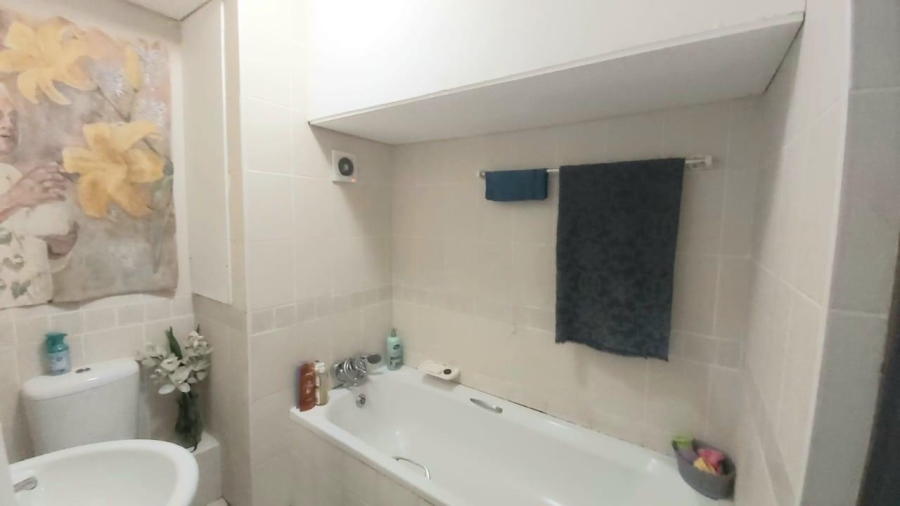 2 Bedroom Property for Sale in Heiderand Western Cape